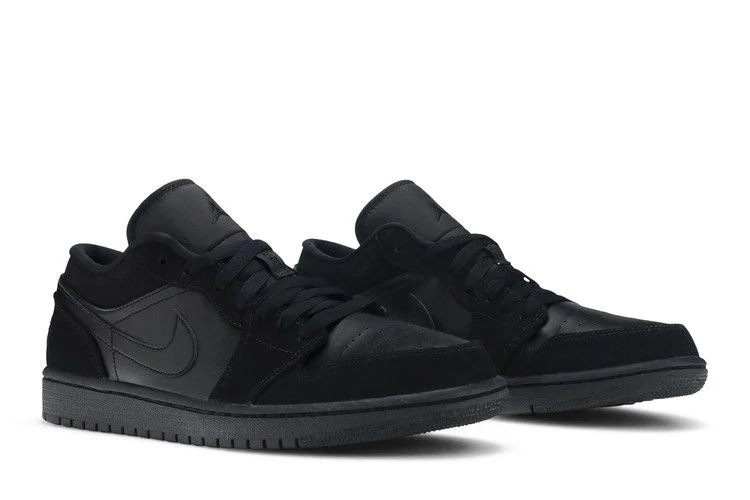 Krossovki-Air-Jordan-1-Retro-Low-Triple-Black-7