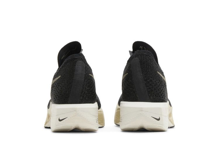 Кроссовки Nike Wmns ZoomX VaporFly Next% 3 'Black Metallic Gold Grain'