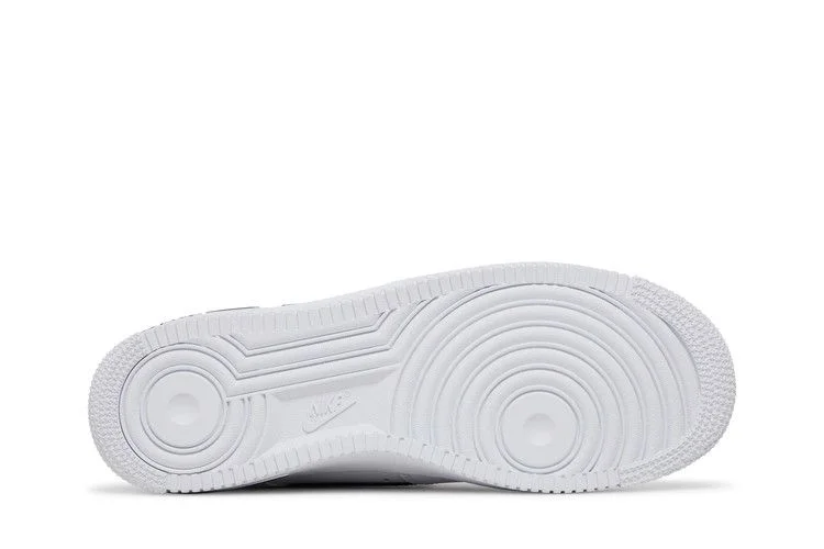 Krossovki-Nike-Air-Force-1-07-Cut-Out-Swoosh-White-Black-3