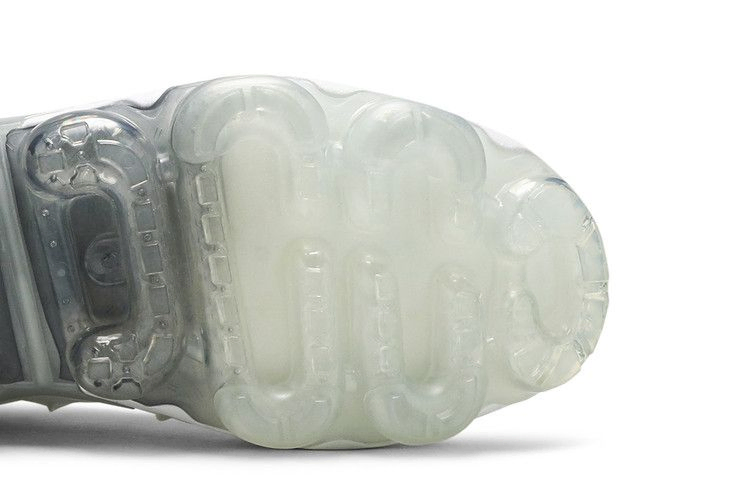 Кроссовки Nike Air VaporMax Plus 'Wolf Grey'