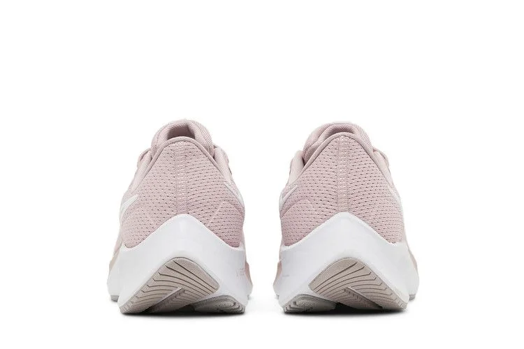 Krossovki-Nike-Wmns-Air-Zoom-Pegasus-38-Champagne-5