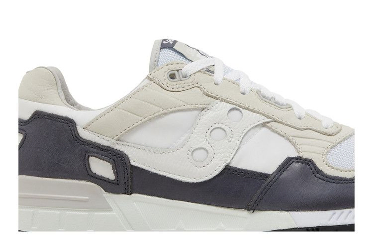 shadow-5000-premier-white-navy-s70667-2_01
