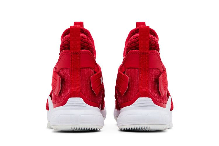 lebron-soldier-12-tb-university-red-at3872-603_05
