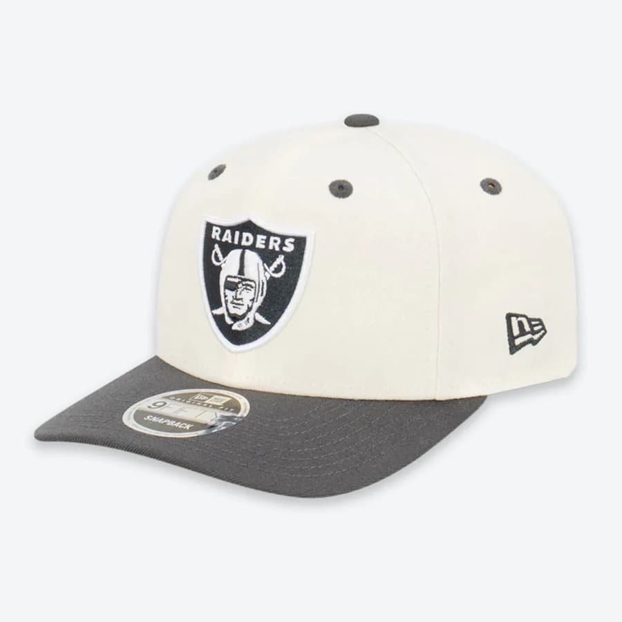 New-Era-Las-Vegas-Raiders-9FIFTY-Original-Fit-Chrome-Graphite-NFL-Snapback-Hat-1