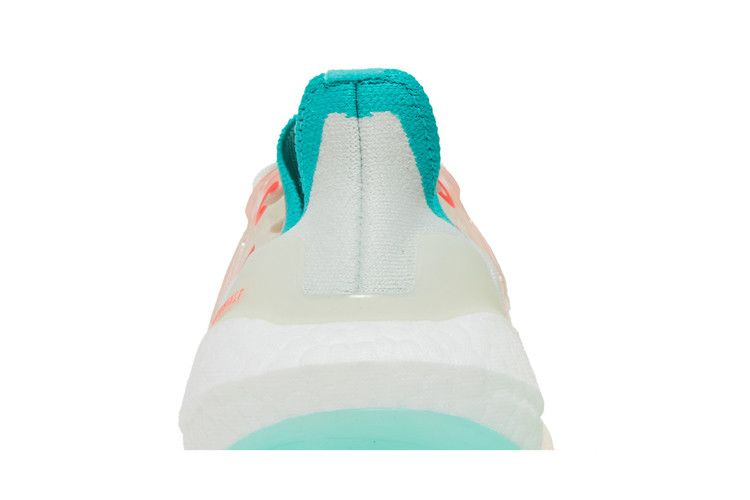 Кроссовки adidas Wmns UltraBoost 22 'White Turbo Mint'