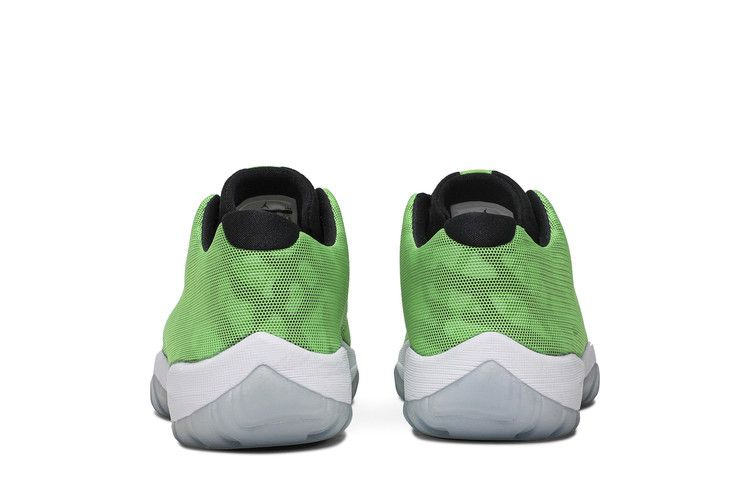 jordan-future-low-light-green_05