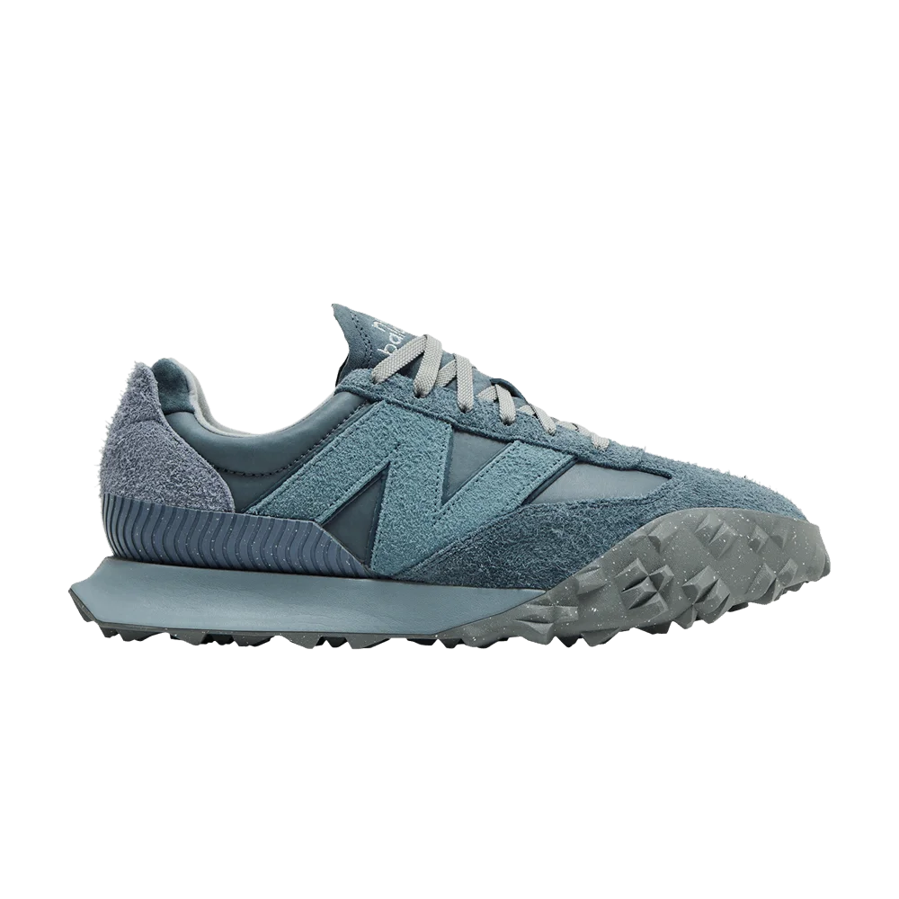 Krossovki-AURALEE-x-New-Balance-XC-72-Blue