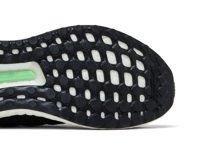 Кроссовки adidas UltraBoost 5.0 DNA J 'Black White'