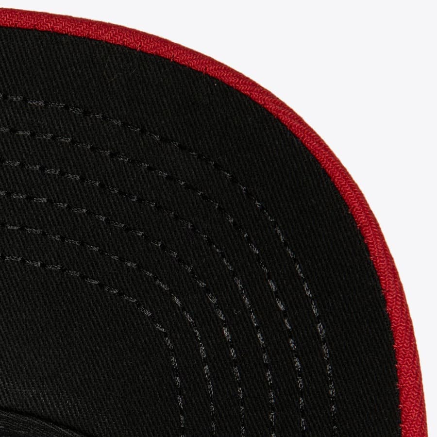 Бейсболка Mitchell & Ness Red Chicago Blackhawks Retrodome Pro Snapback Hat