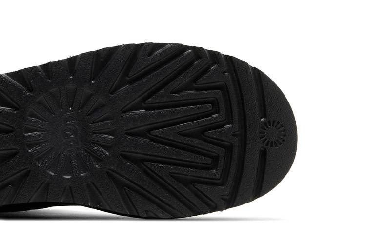 wmns-classic-ultra-mini-platform-boot-black-1135092-blk_04