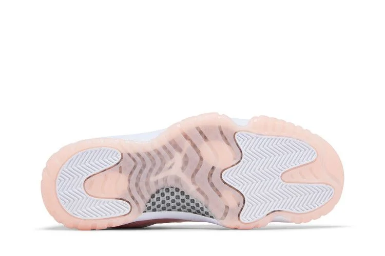 Krossovki-Wmns-Air-Jordan-11-Retro-Low-Legend-Pink-3