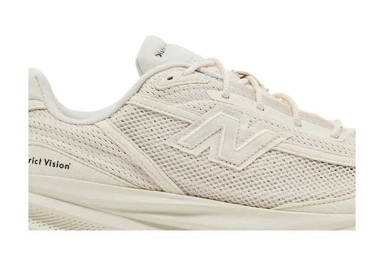 Krossovki-District-Vision-x-New-Balance-1080v15-Linen-Black-1