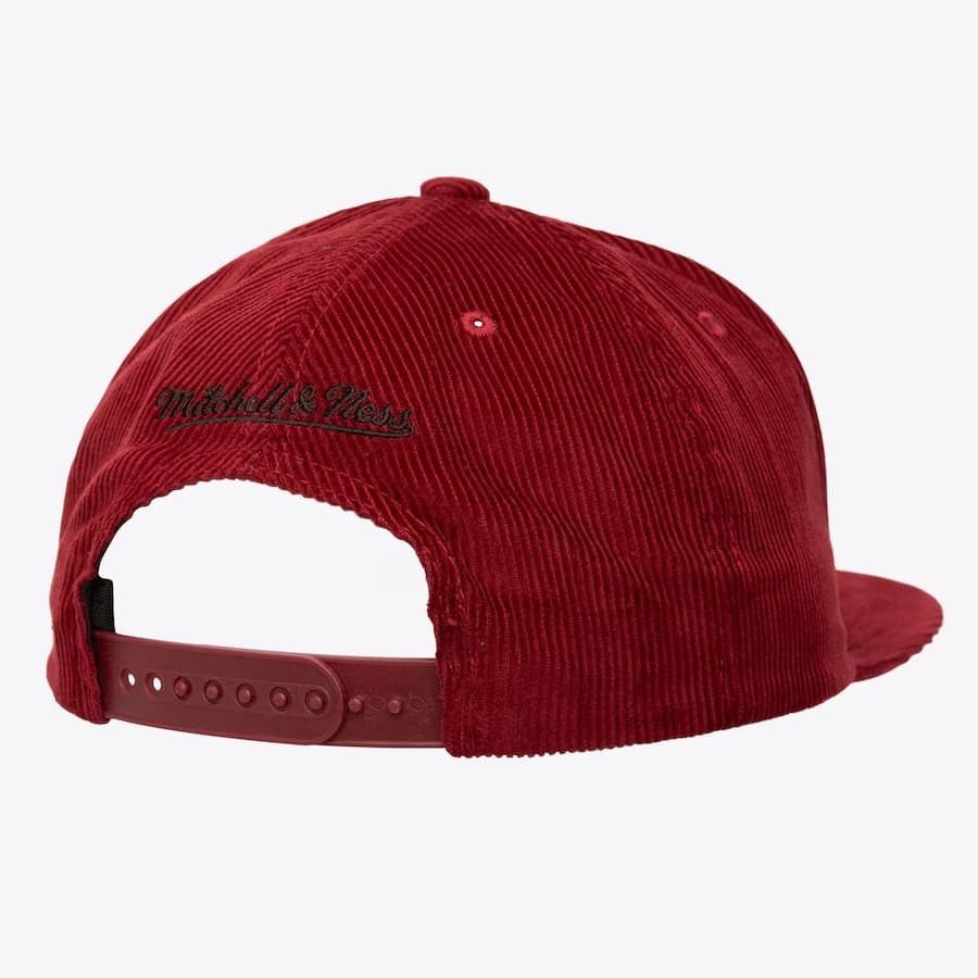 Бейсболка Mitchell & Ness Red Philadelphia Phillies Corduroy Snapback Hat