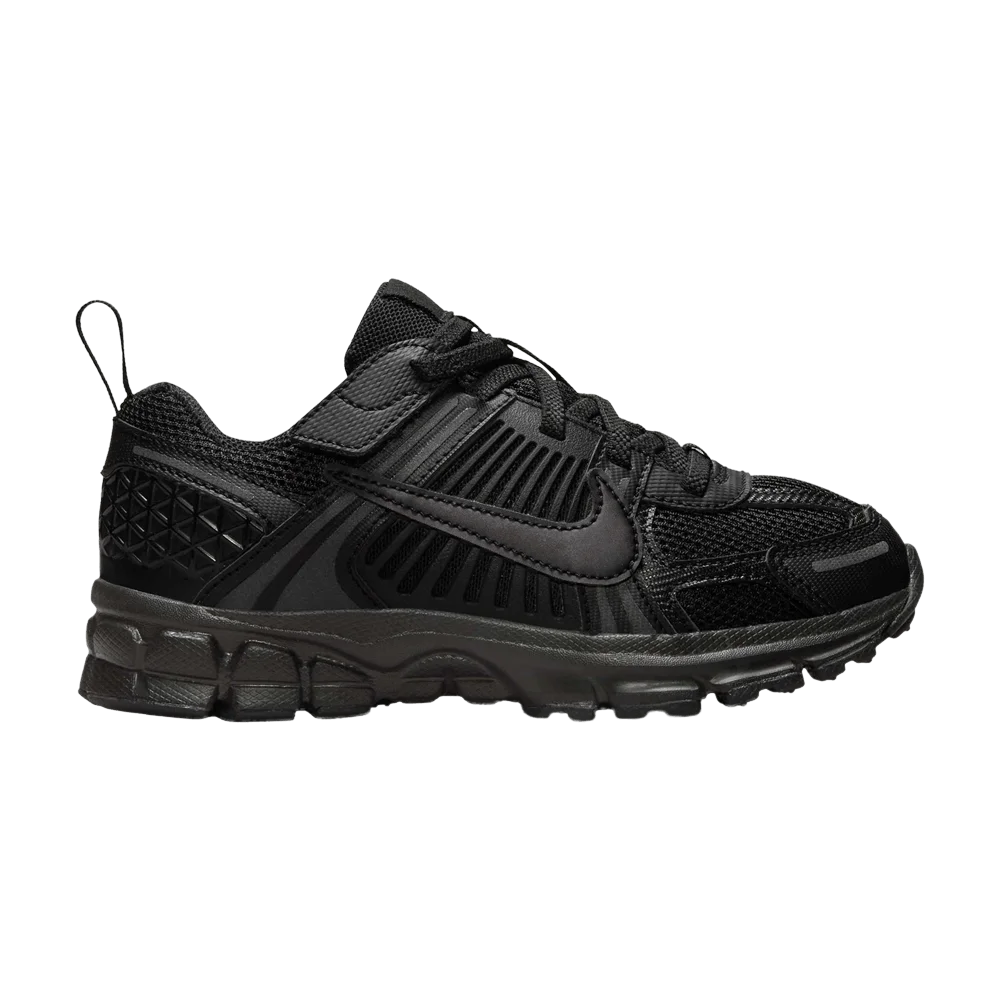 Krossovki-Nike-Vomero-5-PS-Triple-Black