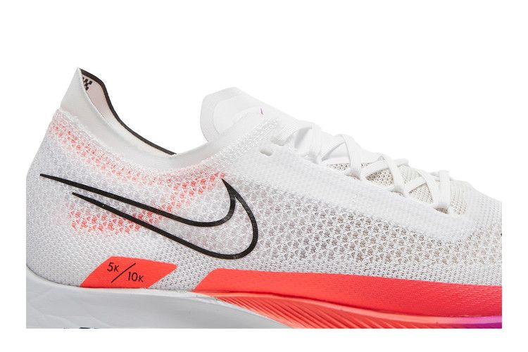 Кроссовки Nike ZoomX Streakfly 'White Flash Crimson'