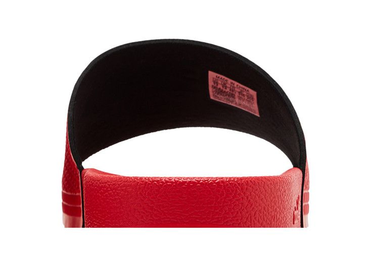 shmoofoil-slide-scarlet-gy6943_06