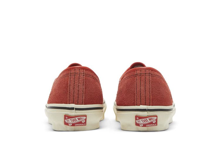 julian-klincewicz-x-vault-og-authentic-sp-lx-pale-fire-sky-cherry-tomato-vn0a5dygar41_05
