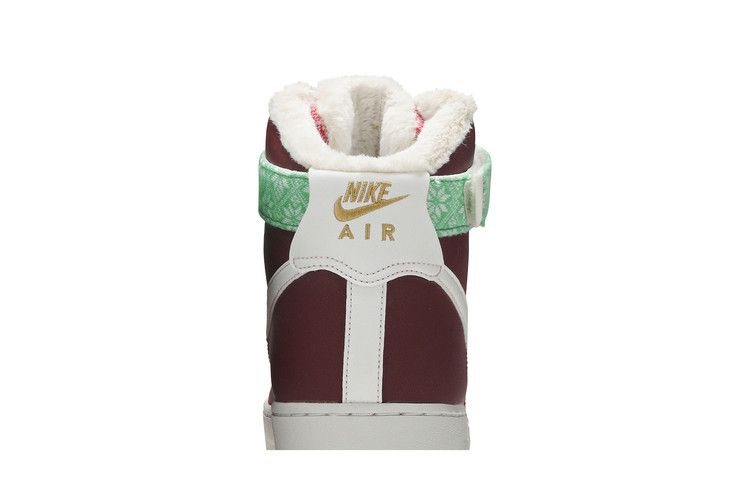 Кроссовки Nike Air Force 1 High 'Christmas Sweater'