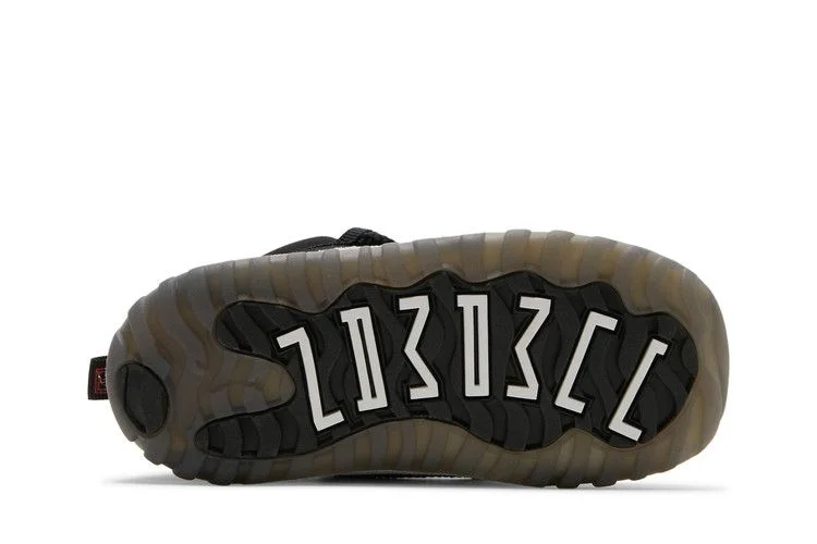Krossovki-Air-Jordan-11-Retro-TD-Animal-Instinct-3
