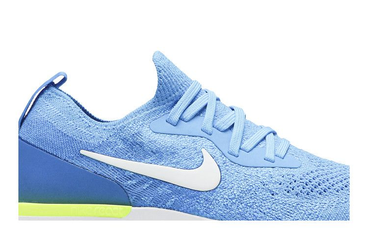 epic-react-flyknit-gs-blue-glow-943311-401_01