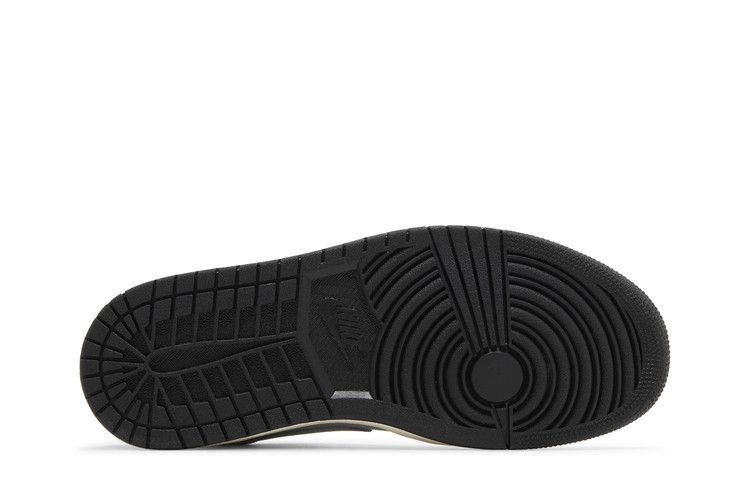 Кроссовки Wmns Air Jordan 1 Mid SE 'Black Chrome'