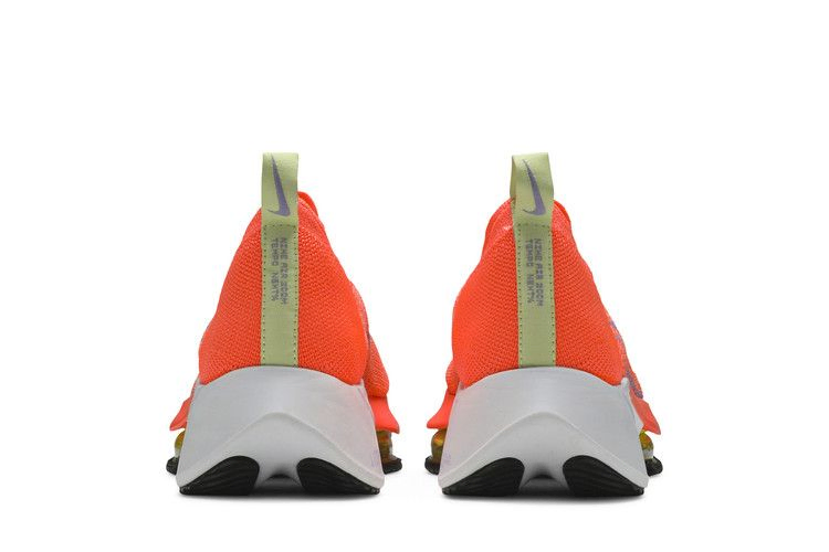 Кроссовки Nike Wmns Air Zoom Tempo NEXT% Flyknit 'Bright Mango'