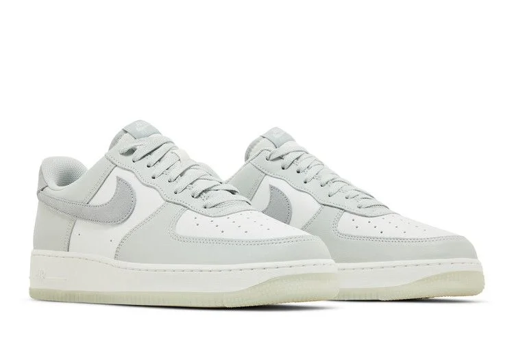 Krossovki-Nike-Air-Force-1-07-LV8-Light-Silver-Pumice-7