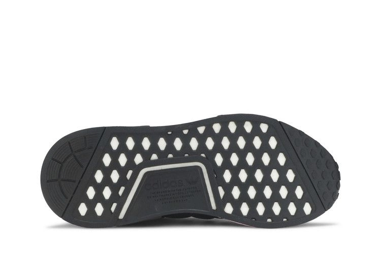 Кроссовки adidas Wmns NMD_R1 'Black True Pink'