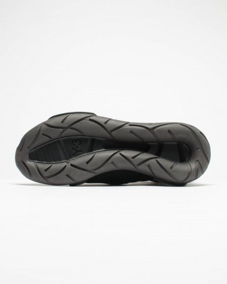 y-3-qasa-boot-triple-black-by2629_04