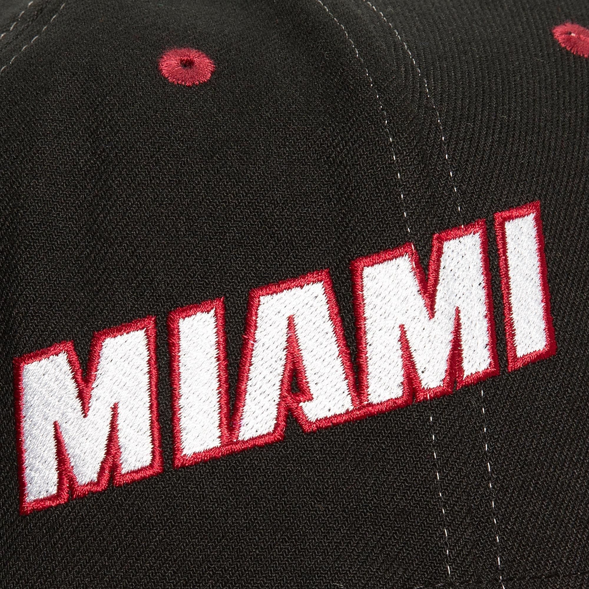 Mitchell-Ness-Overbite-Pro-Snapback-Miami-Heat-Hat-2
