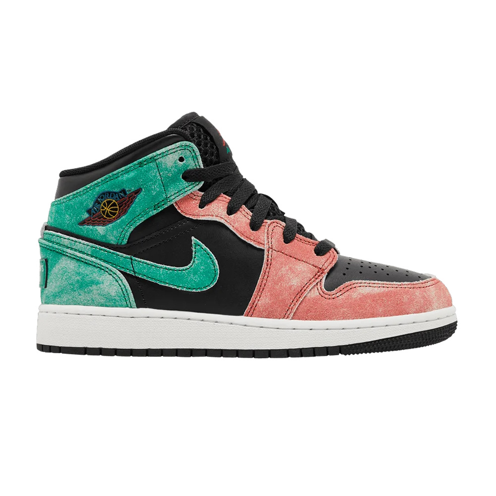 Krossovki-Air-Jordan-1-Mid-SE-GS-MJs-Playground