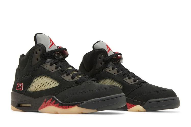 Krossovki-Wmns-Air-Jordan-5-Retro-GORE-TEX-Off-Noir-7