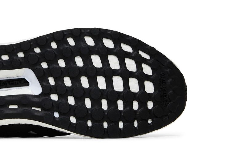 ultraboost-5-0-dna-white-black-gx9334_04