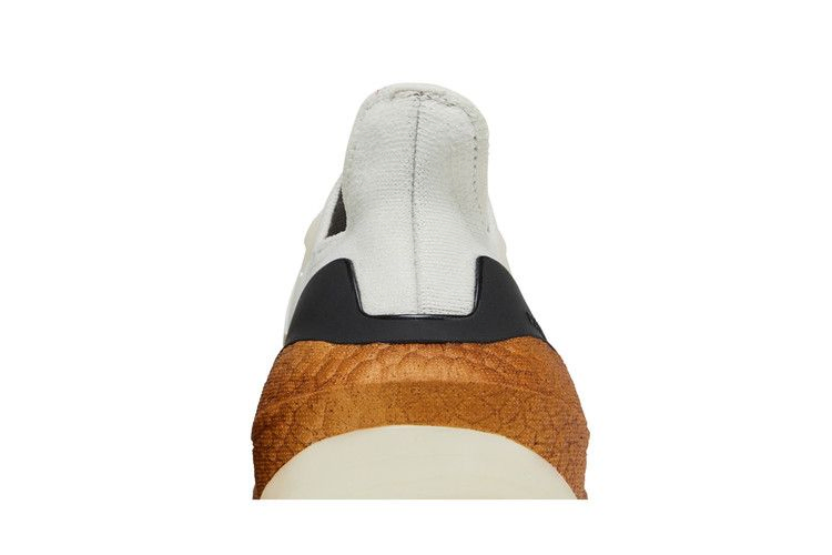 wmns-ultraboost-22-made-with-nature-white-tint-hp9184_06