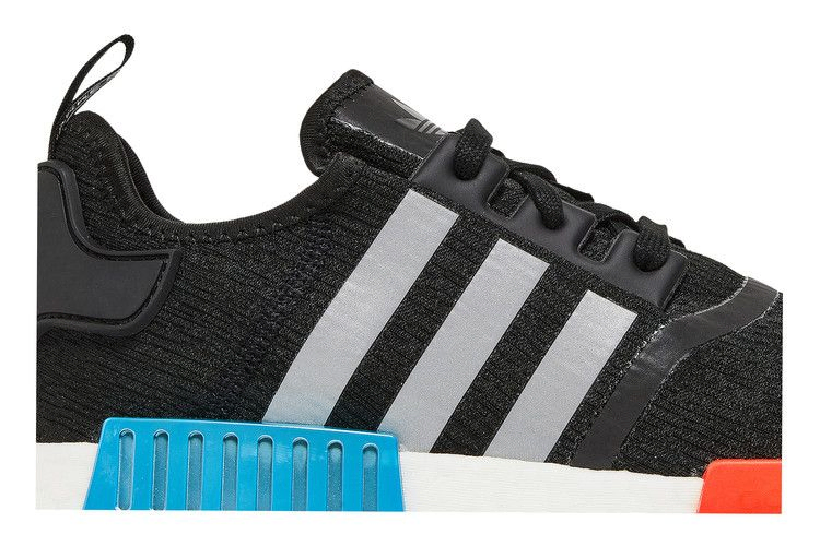 nmd_r1-black-solar-red-fy5727_01