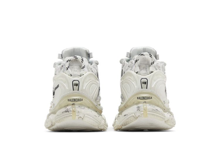 Кроссовки Balenciaga Runner Sneaker 'Graffiti - White Black'