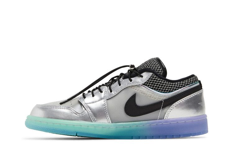 Кроссовки Wmns Air Jordan 1 Low SE 'Metallic Silver Gradient'