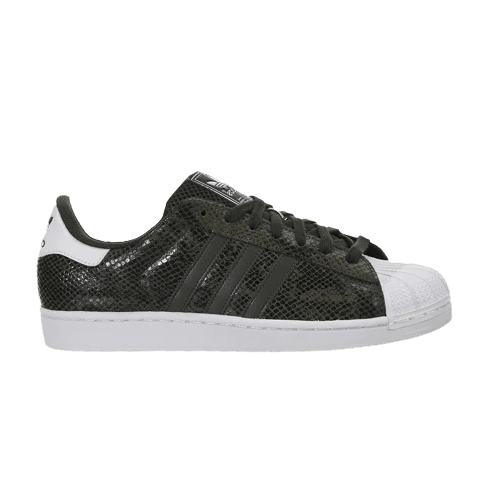 Krossovki-Adidas-Superstar-2-Snakeskin-Night-Cargo