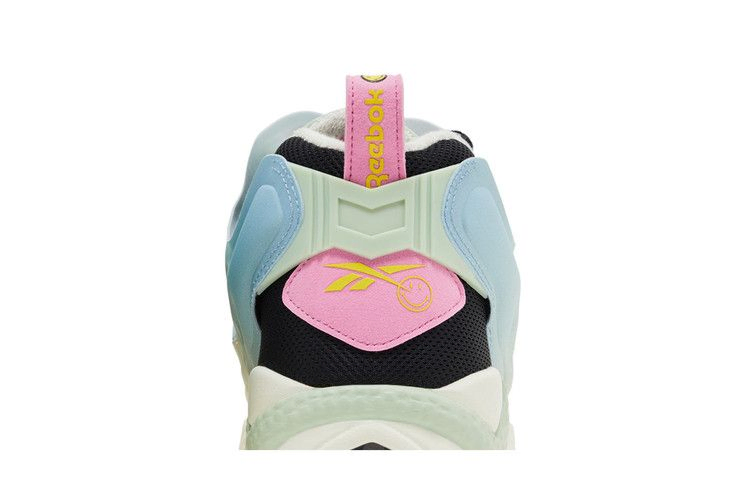 Кроссовки Smiley x Reebok InstaPump Fury 95 '50th Anniversary'
