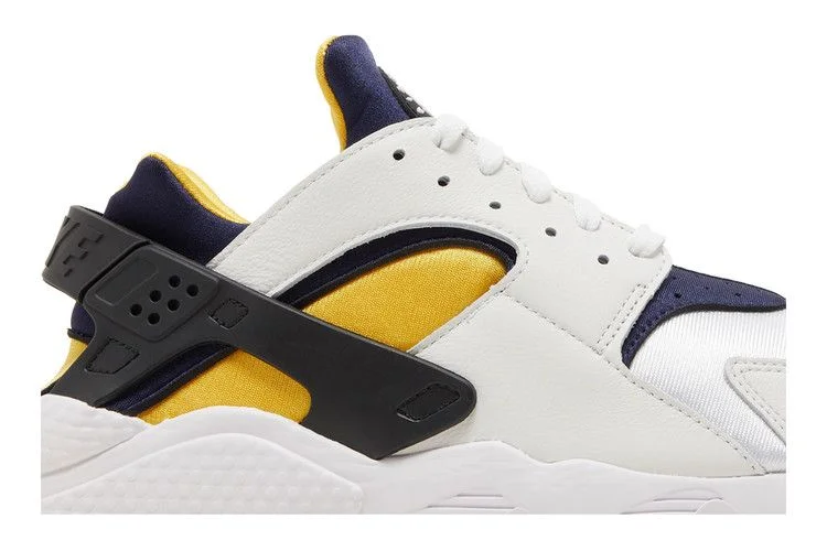 Кроссовки Nike Air Huarache 'Michigan'