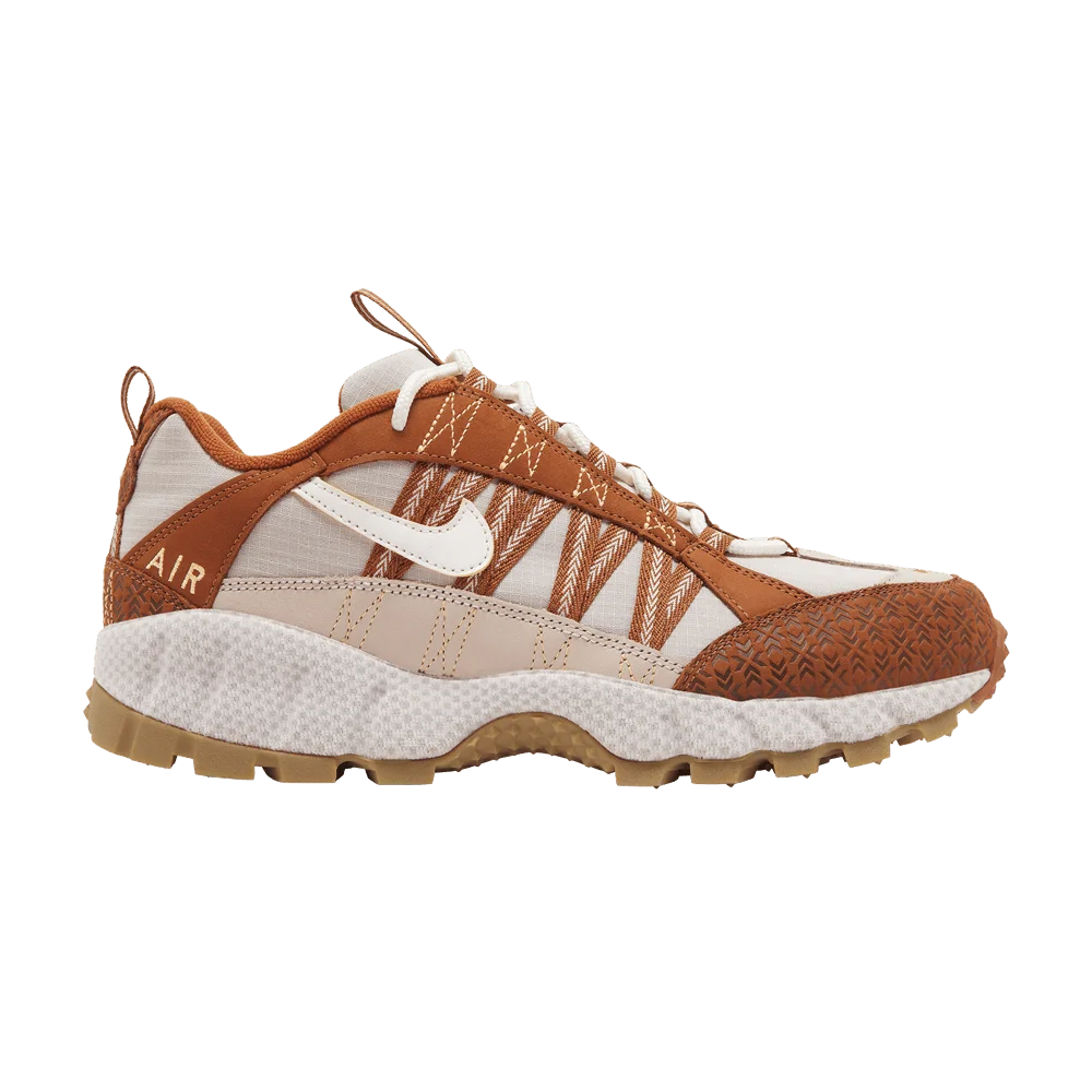 Krossovki-Future-Movement-x-Nike-Air-Humara-Dark-Russet