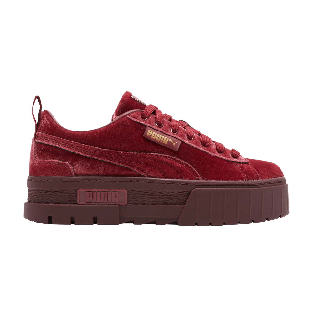 wmns-mayze-velvet-tibetan-red-384223-01