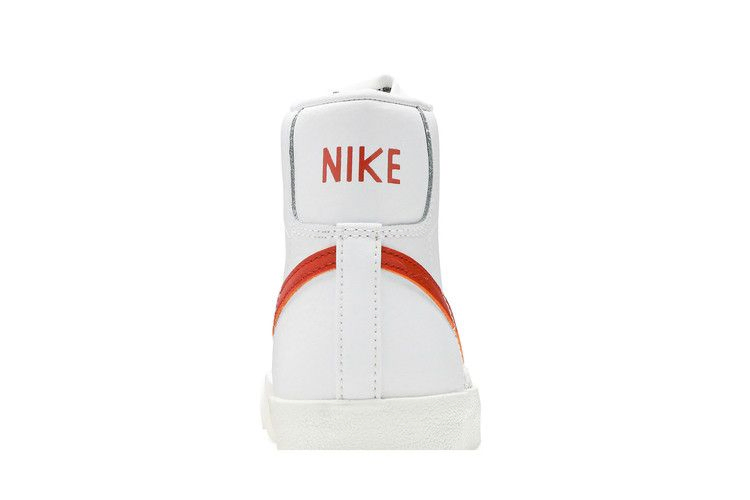blazer-mid-77-vintage-white-mantra-orange-bq6806-110_06