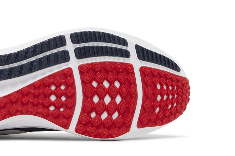 Кроссовки NFL x Nike Air Zoom Pegasus 39 'New England Patriots'