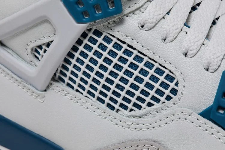 Krossovki-Air-Jordan-4-Retro-Military-Blue-2024-8
