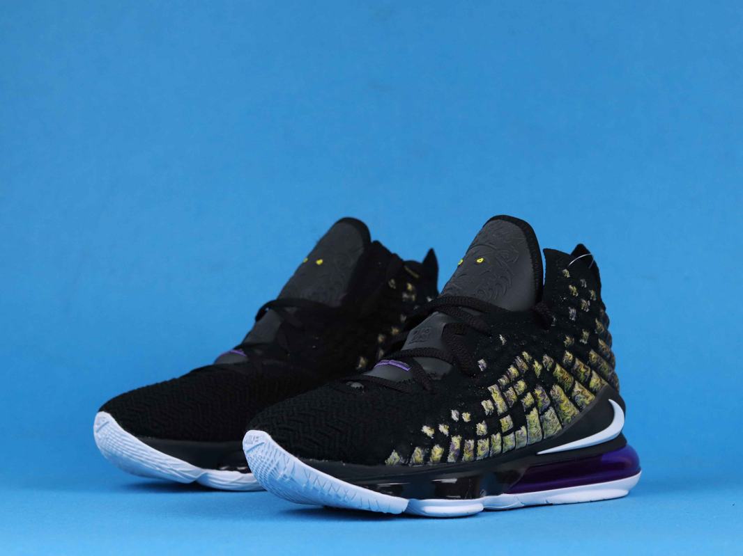 Nike-LeBron-17-Lakers-7