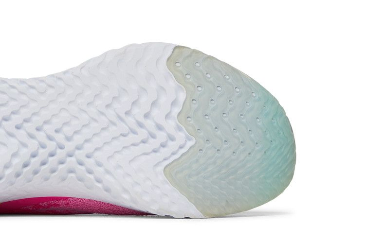 wmns-epic-phantom-react-flyknit-psychic-pink-cj0172-600_04