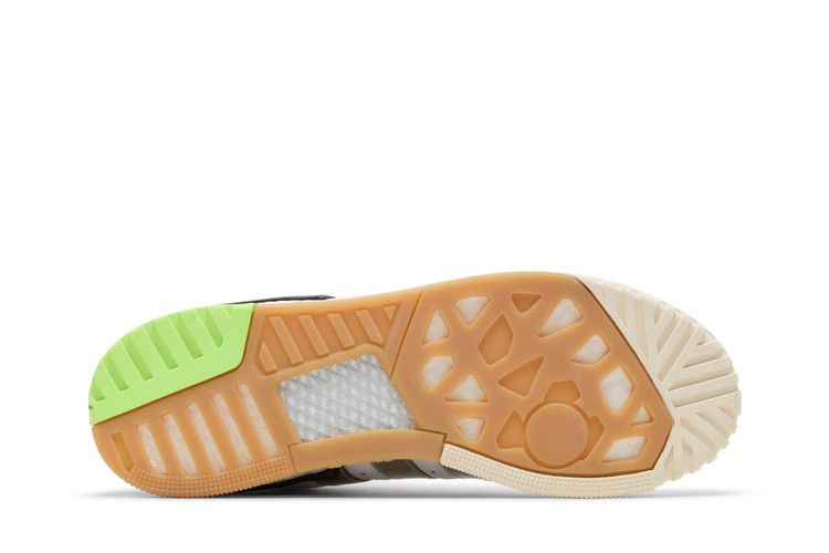 sankuanz-x-rivalry-pro-model-white-silver-metallic-fy3501_03