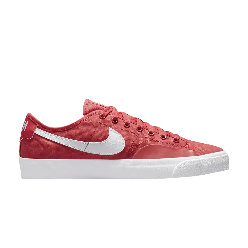 Krossovki-Nike-Blazer-Court-SB-Red-Clay