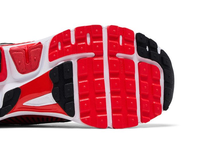 Кроссовки Nike Air Zoom Vomero 5 'Bright Crimson Metallic Silver'